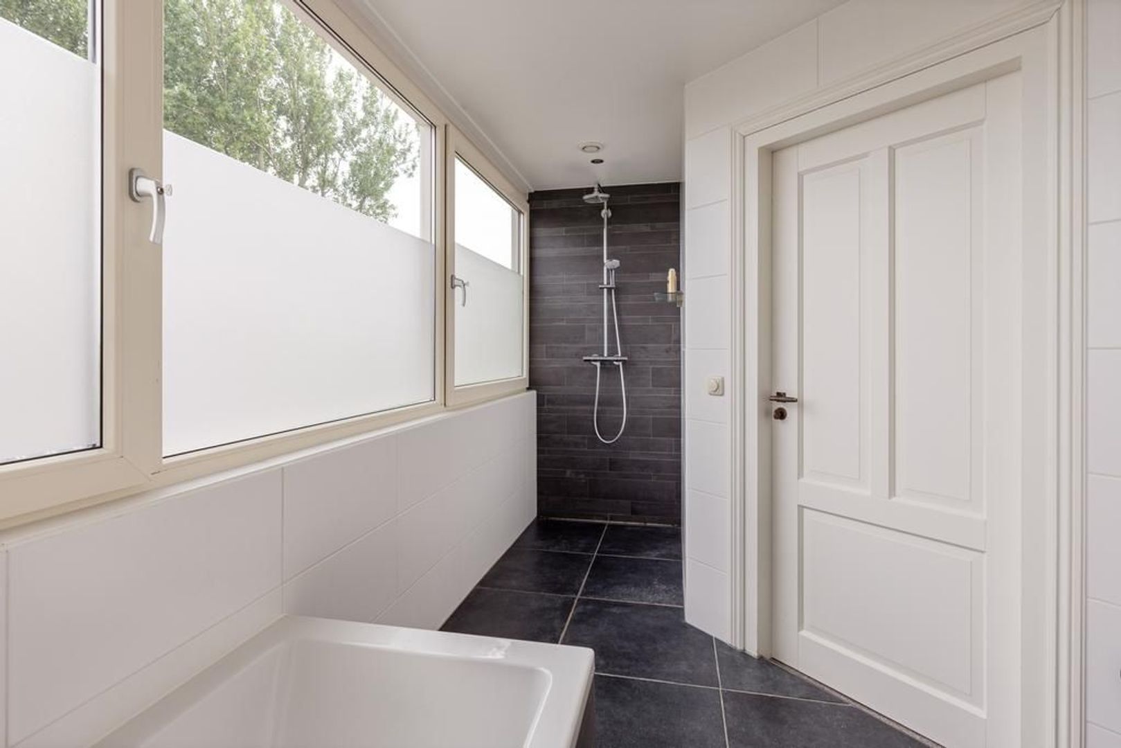 Dyksterwei 1, Ljussens foto-21