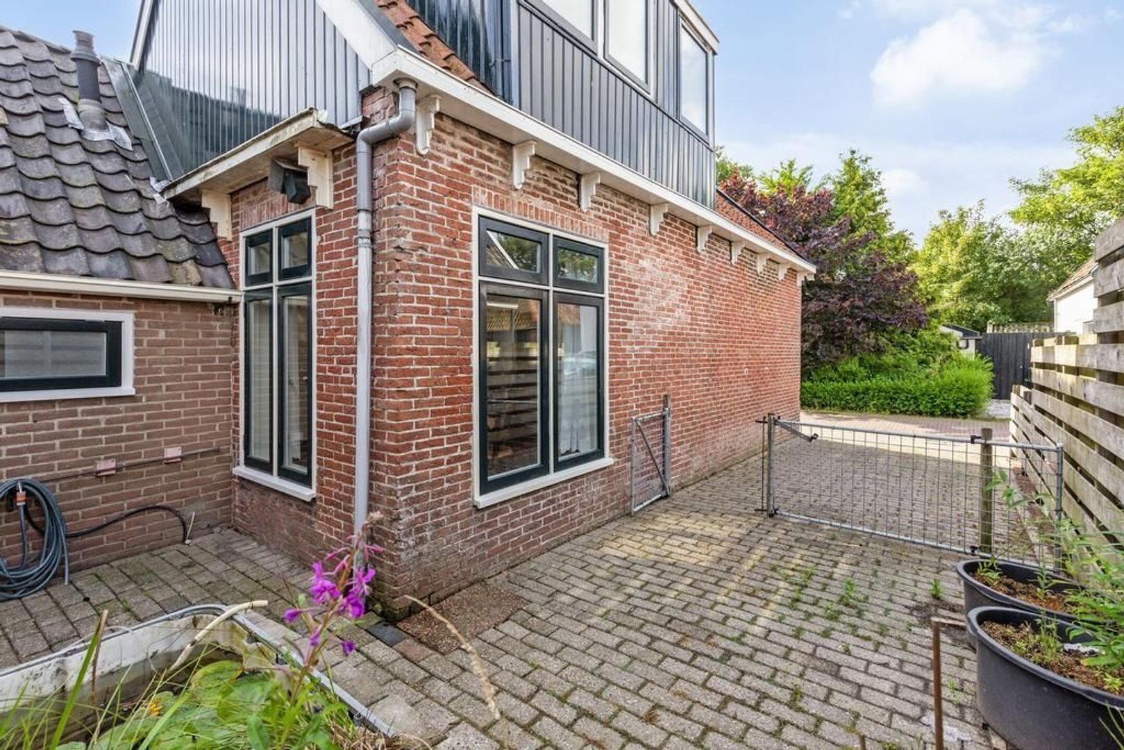 Wjuk 21, Ternaard foto-24