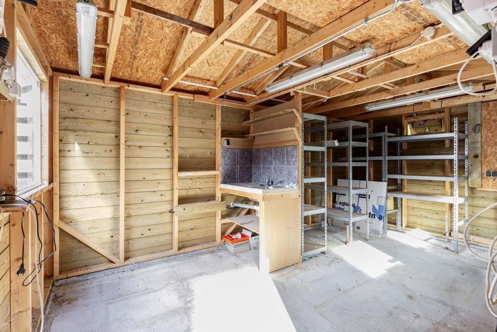 Wjuk 21, Ternaard foto-22