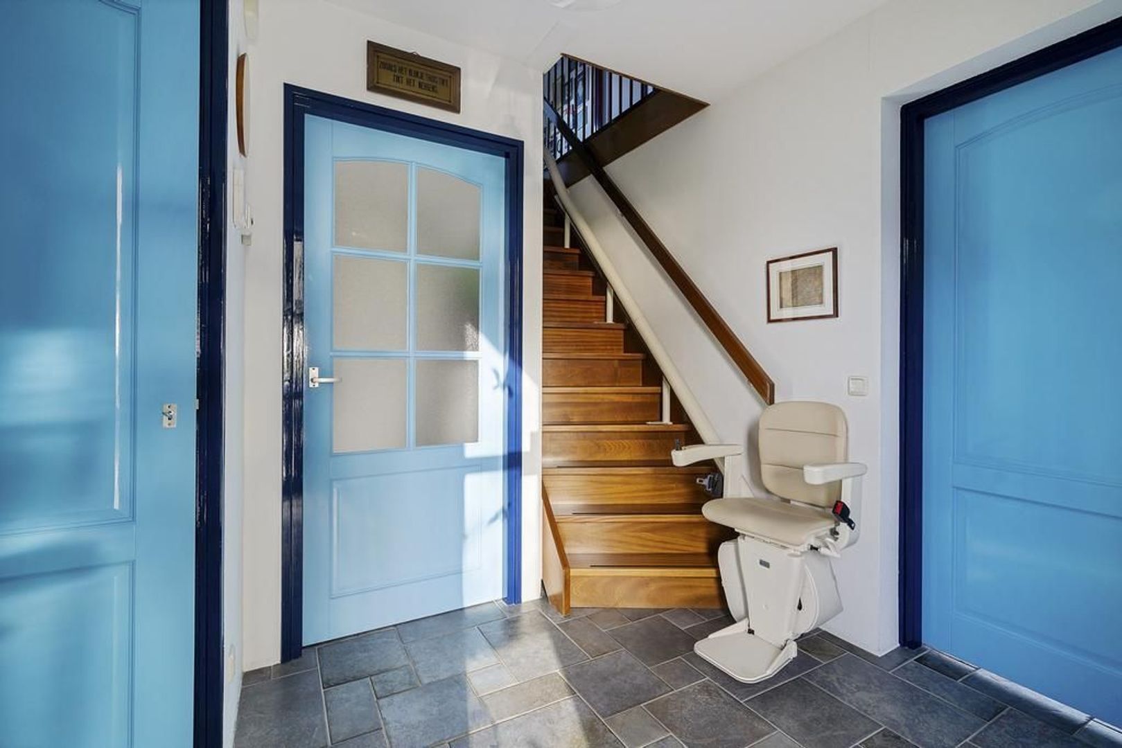 Miedwei 2, Holwert foto-5