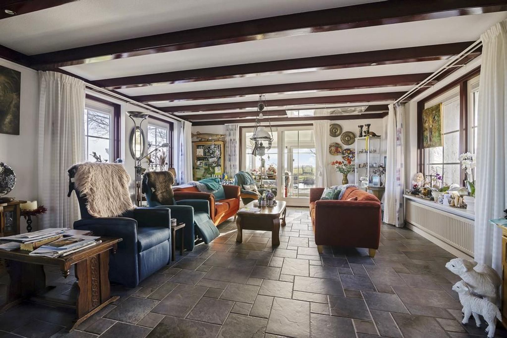 Miedwei 2, Holwert foto-7