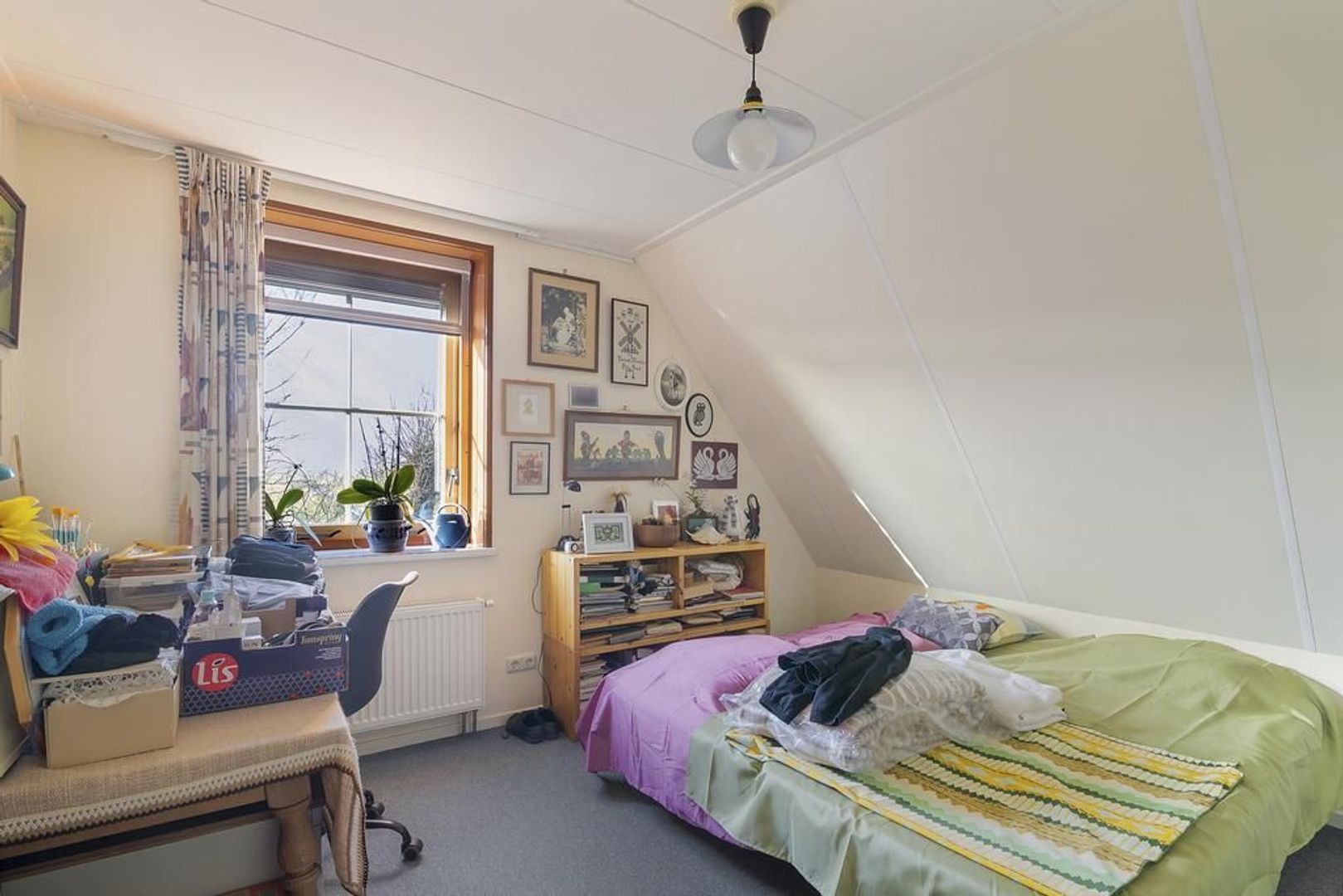 Miedwei 2, Holwert foto-20