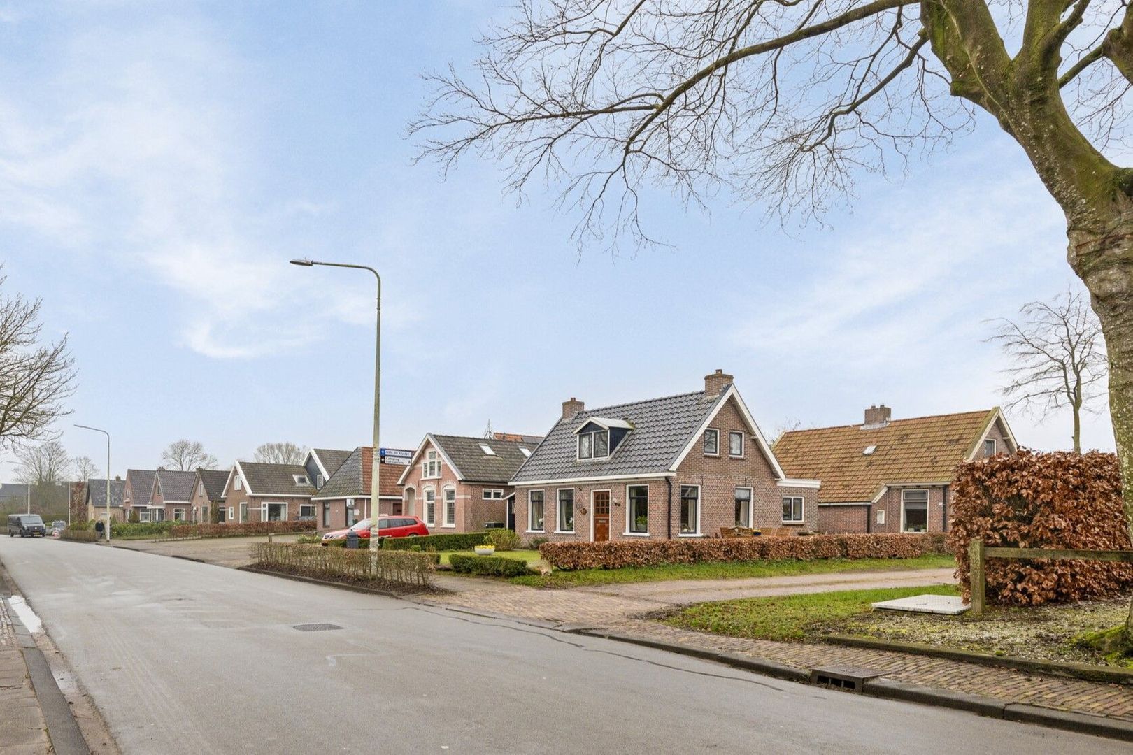 Doniawei 82, Damwald foto-1