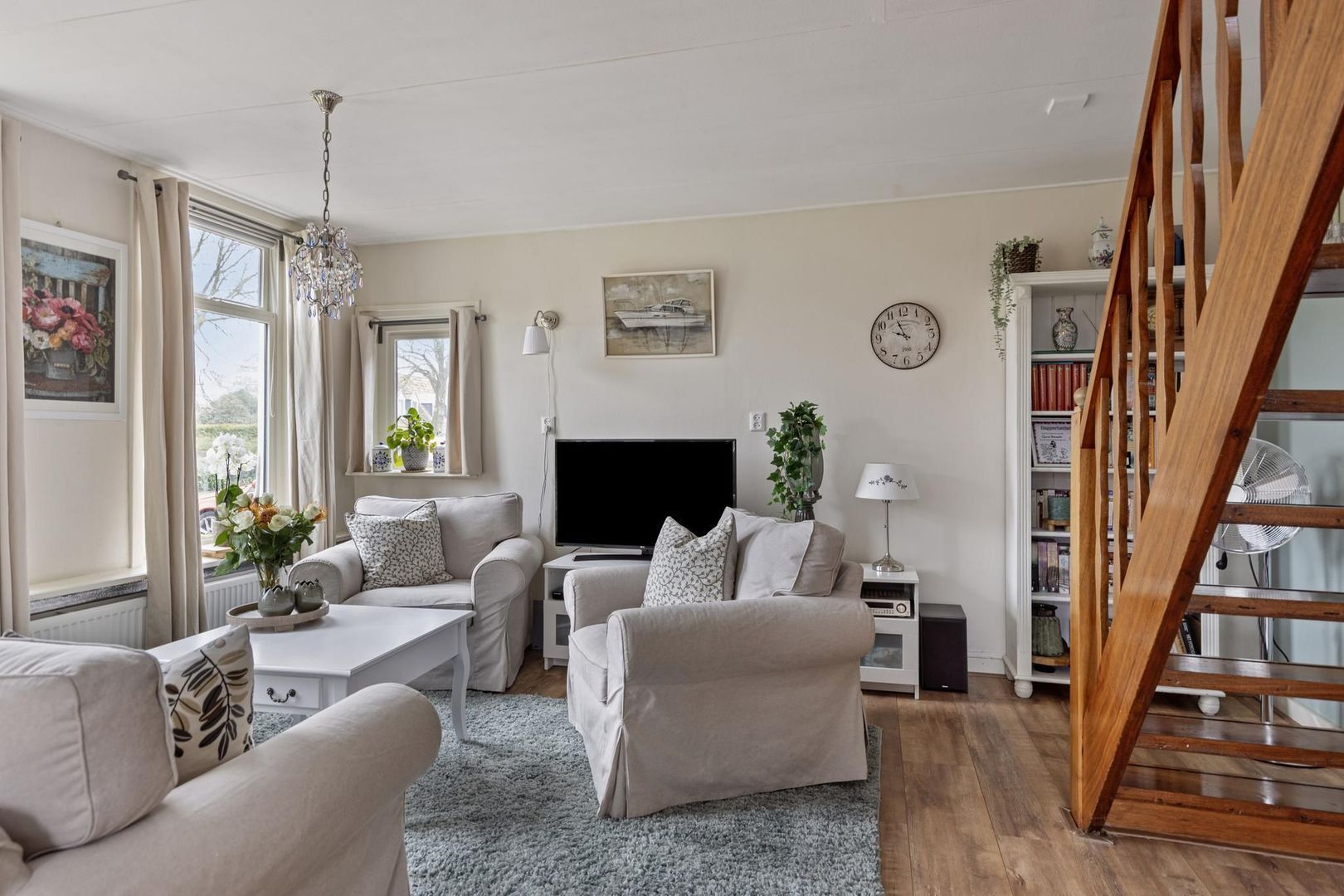 Doniawei 82, Damwald foto-2