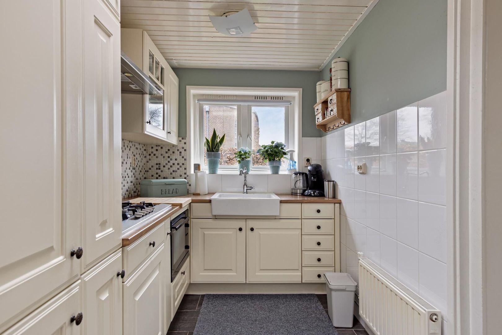 Doniawei 82, Damwald foto-8