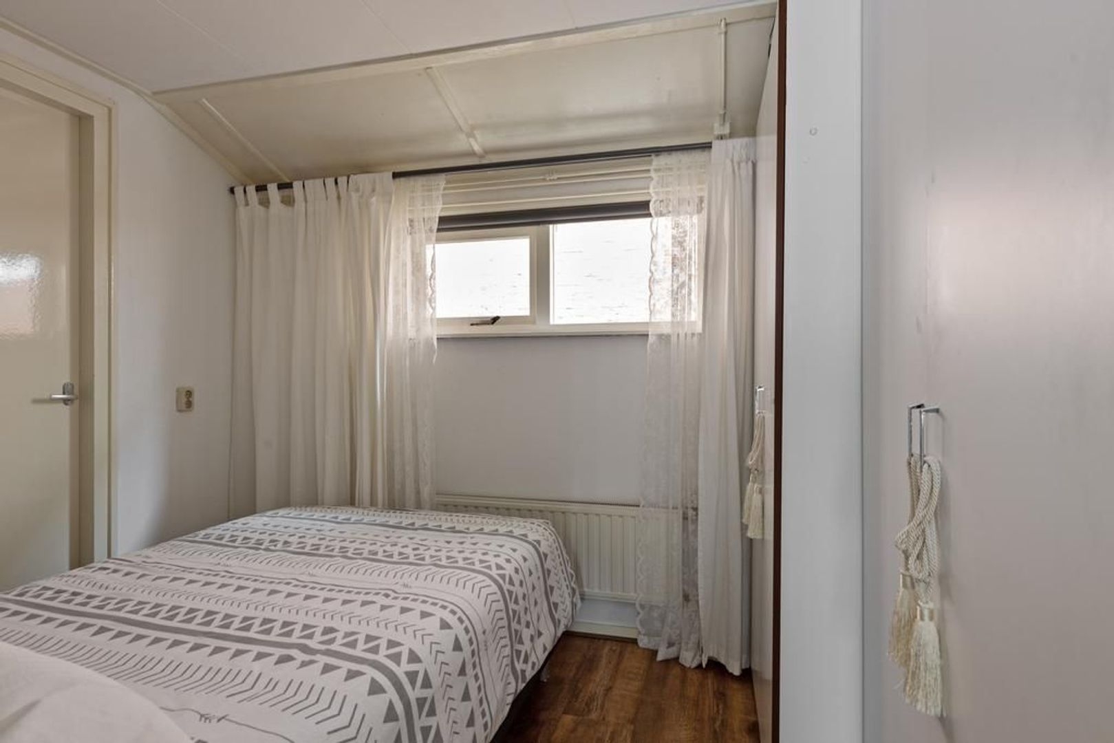 Doniawei 82, Damwald foto-16