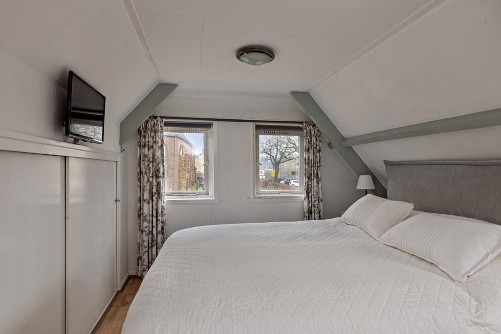 Doniawei 82, Damwald foto-18