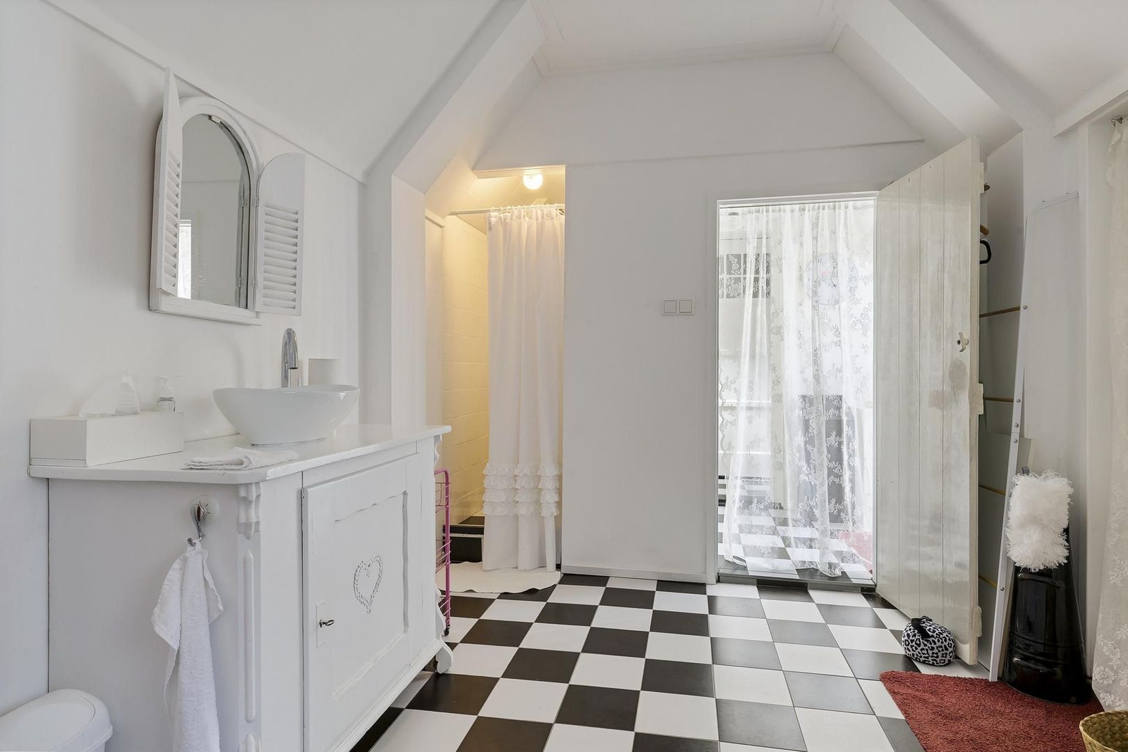 Wjuk 9, Ternaard foto-13