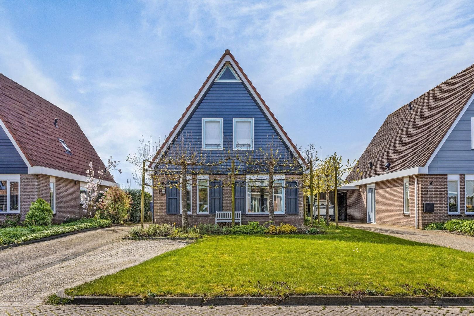 De Donger 9, Peazens foto-5