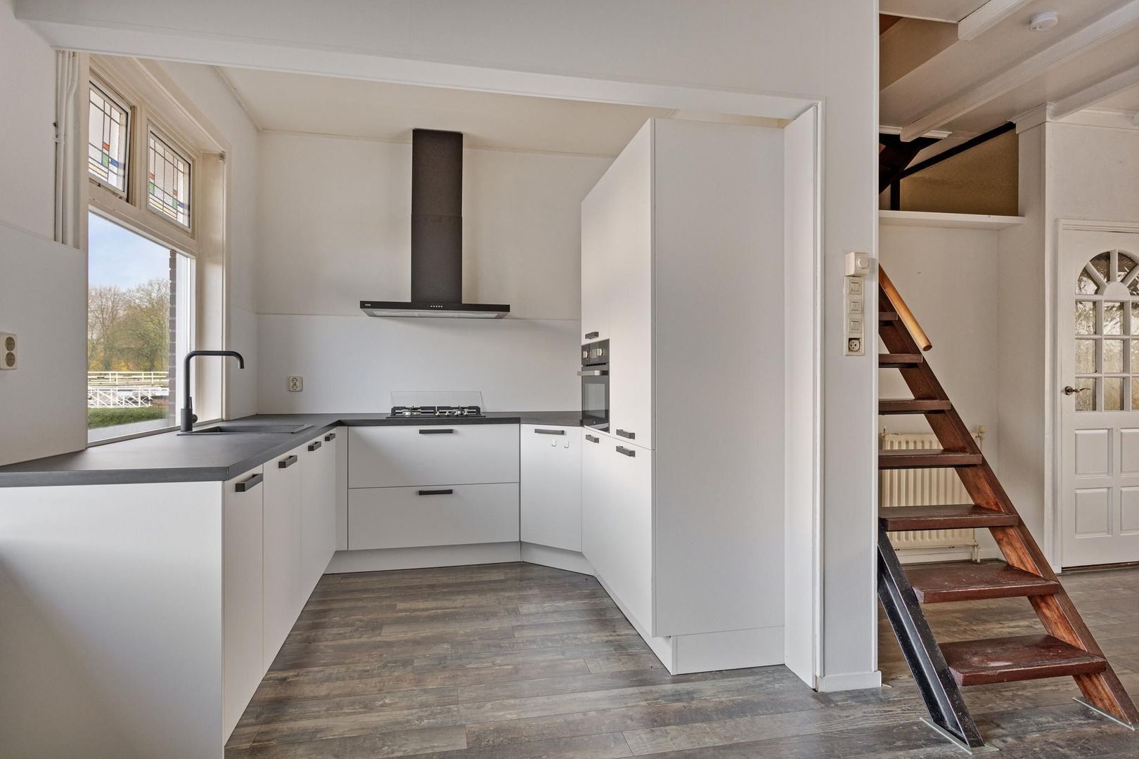 Zuiderbolwerk 111, Dokkum foto-10