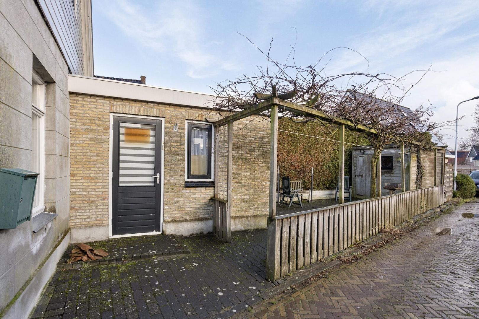 Van Aylvawal 4, Holwert foto-15