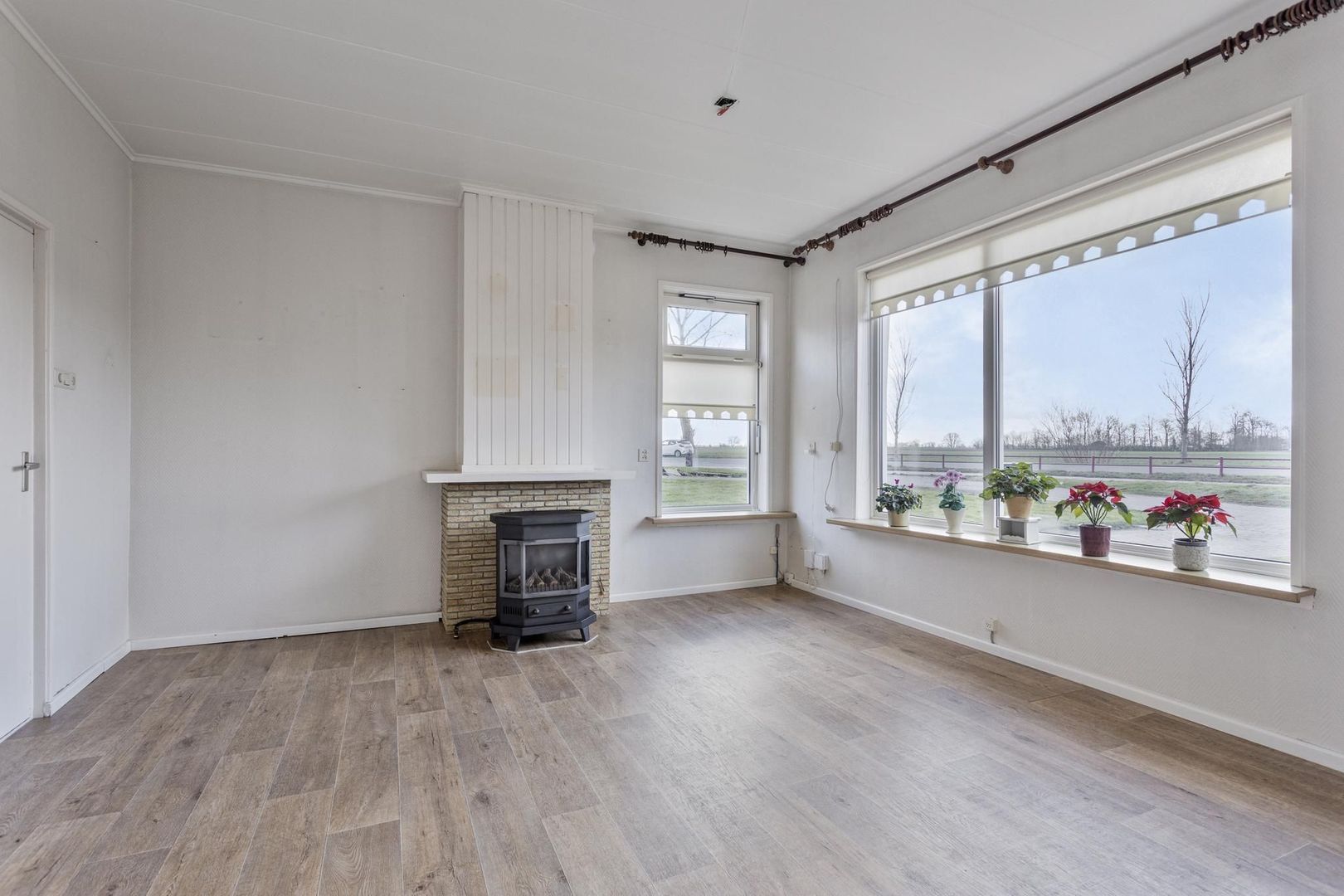 Branbuorren 6, Ie foto-1