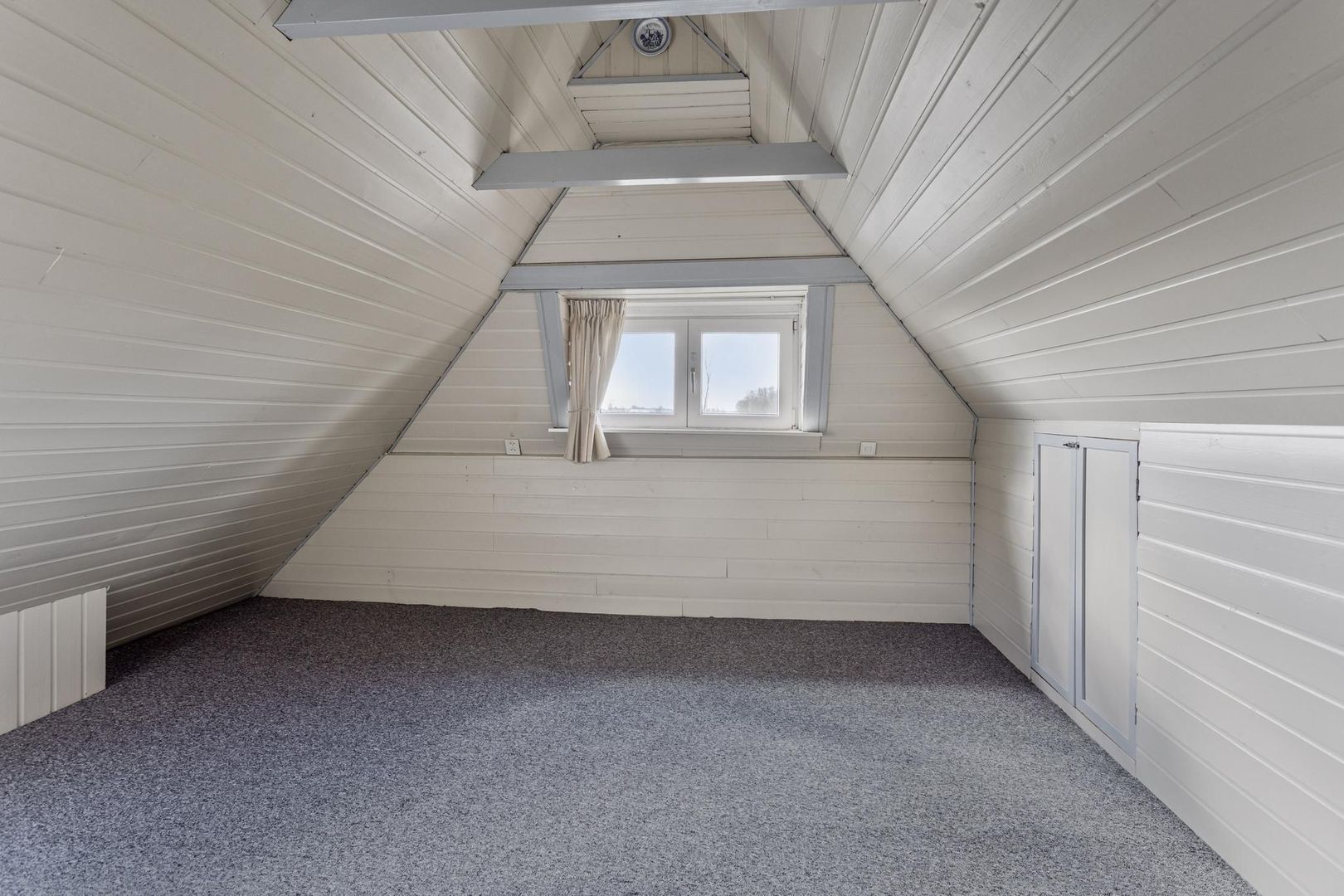 Branbuorren 6, Ie foto-17