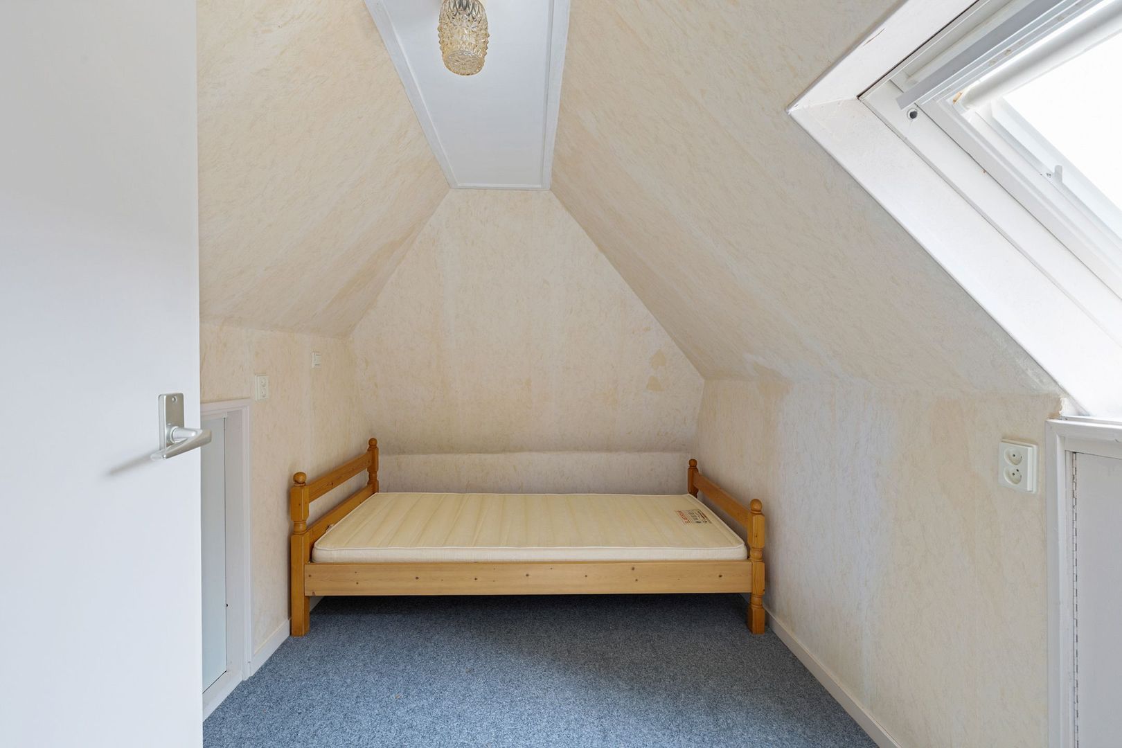 Lytse Loane 12, Ie foto-16