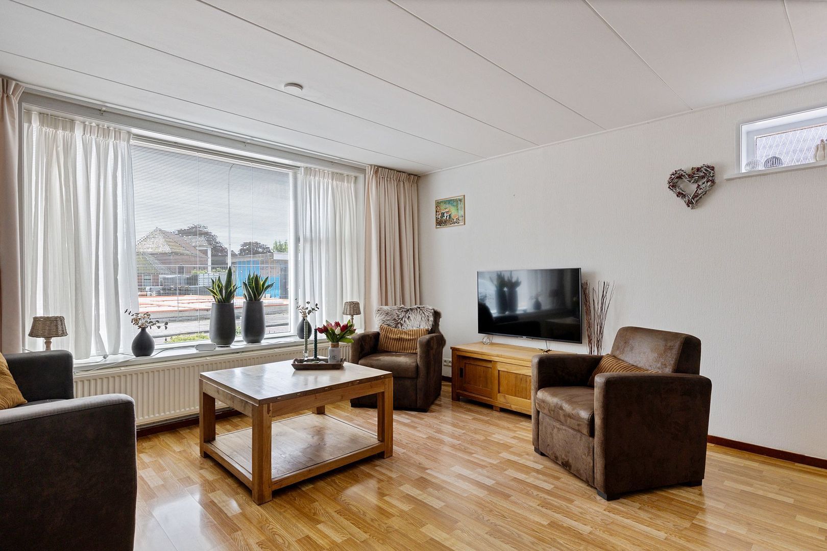 Fonteinstrjitte 12, Holwert foto-7