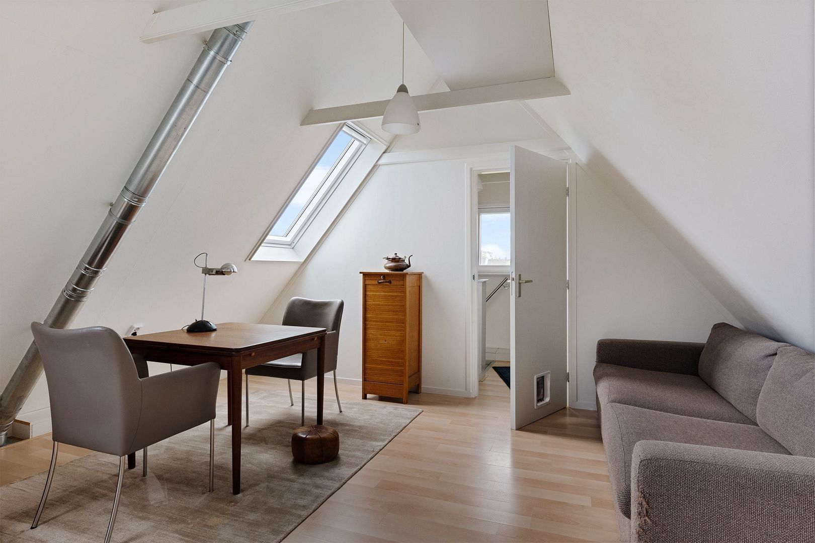 Wjuk 24, Ternaard foto-7