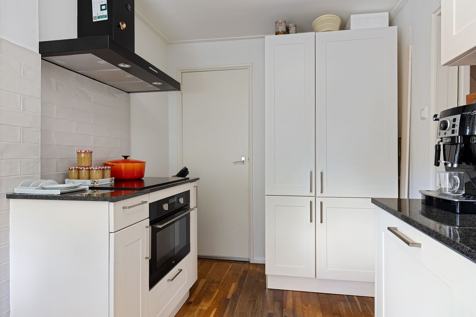 Wjuk 24, Ternaard foto-12