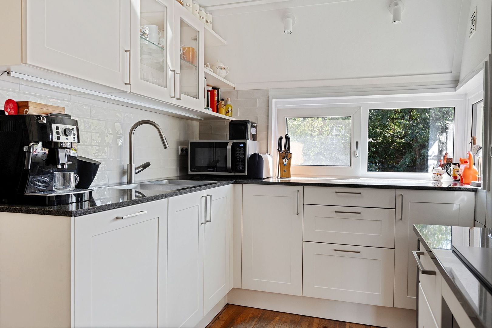 Wjuk 24, Ternaard foto-13