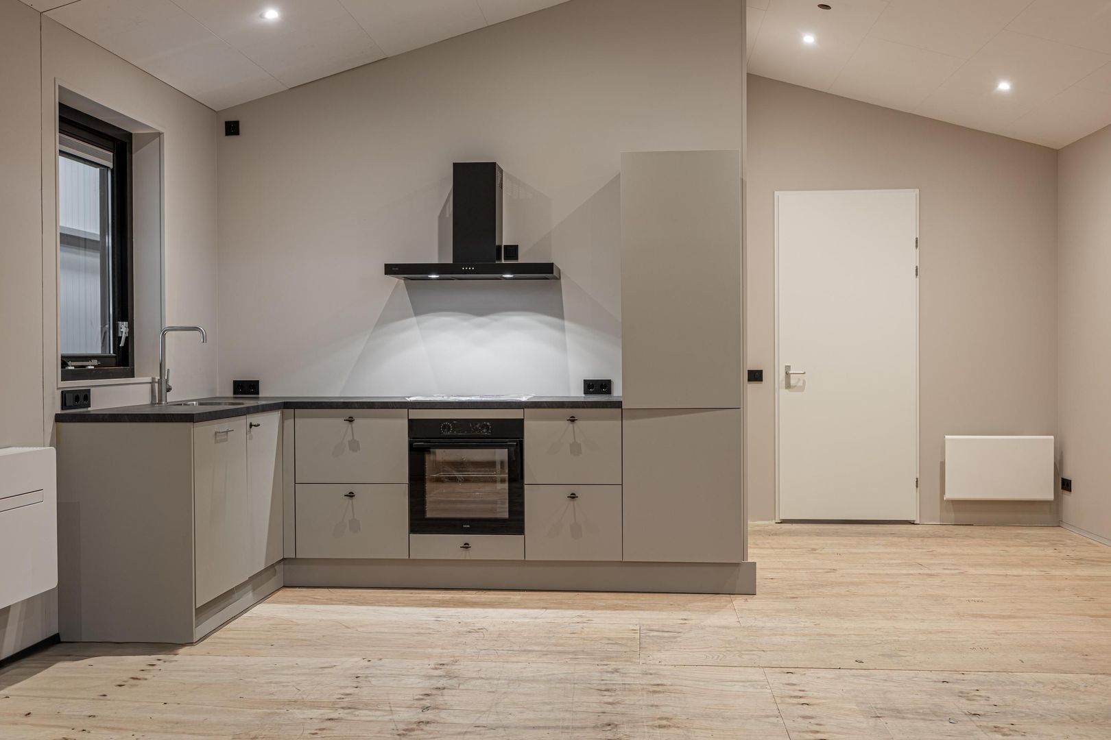 Plywood Block Building 1 0 ong, Dokkum foto-2