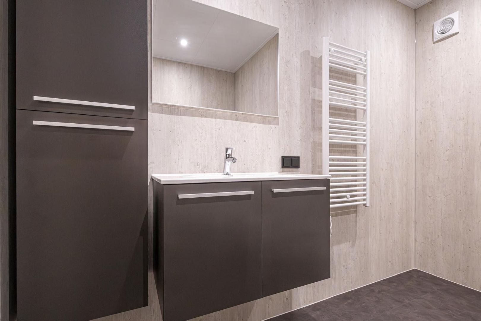 Plywood Block Building 1 0 ong, Dokkum foto-3