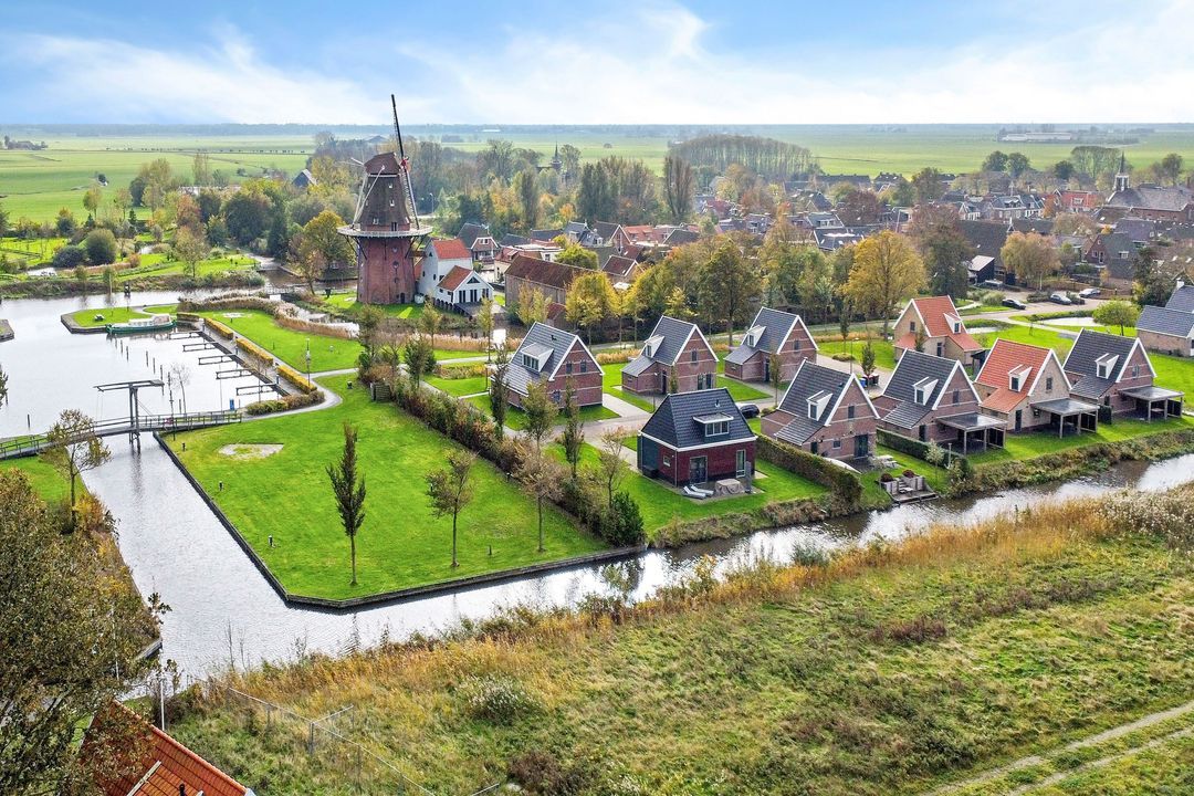 De Slinke 16, Burdaard