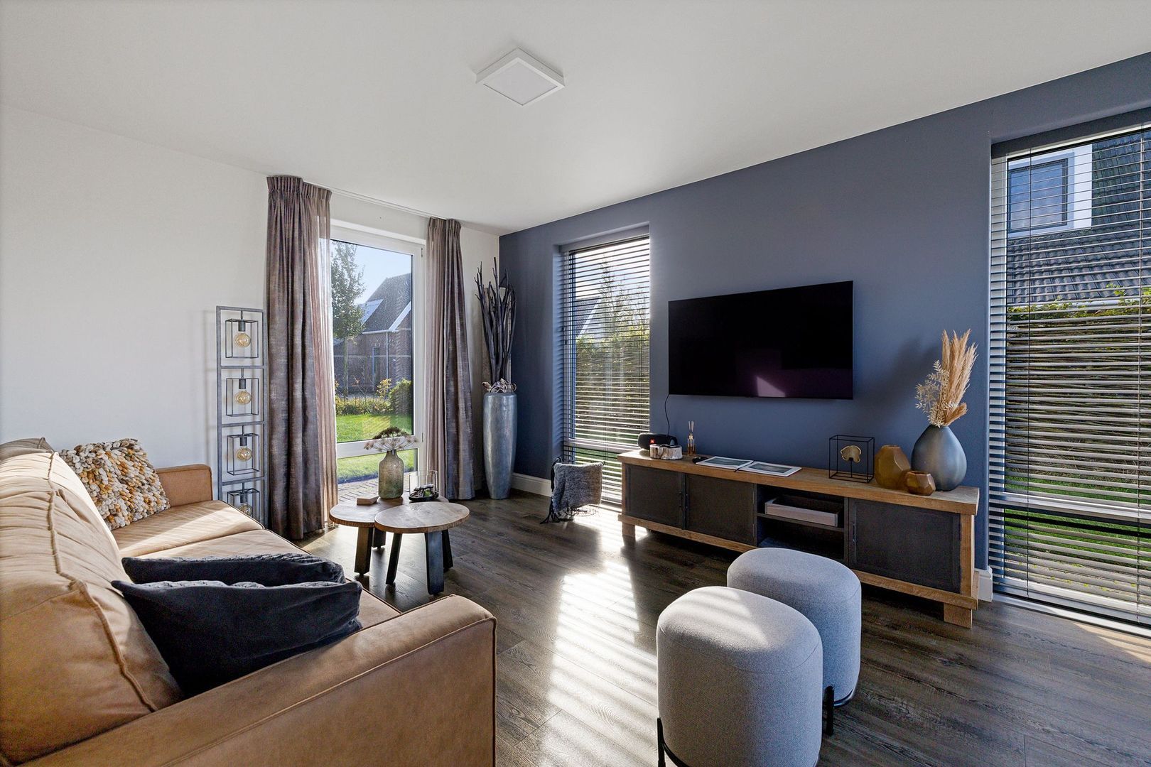 De Slinke 16, Burdaard foto-6