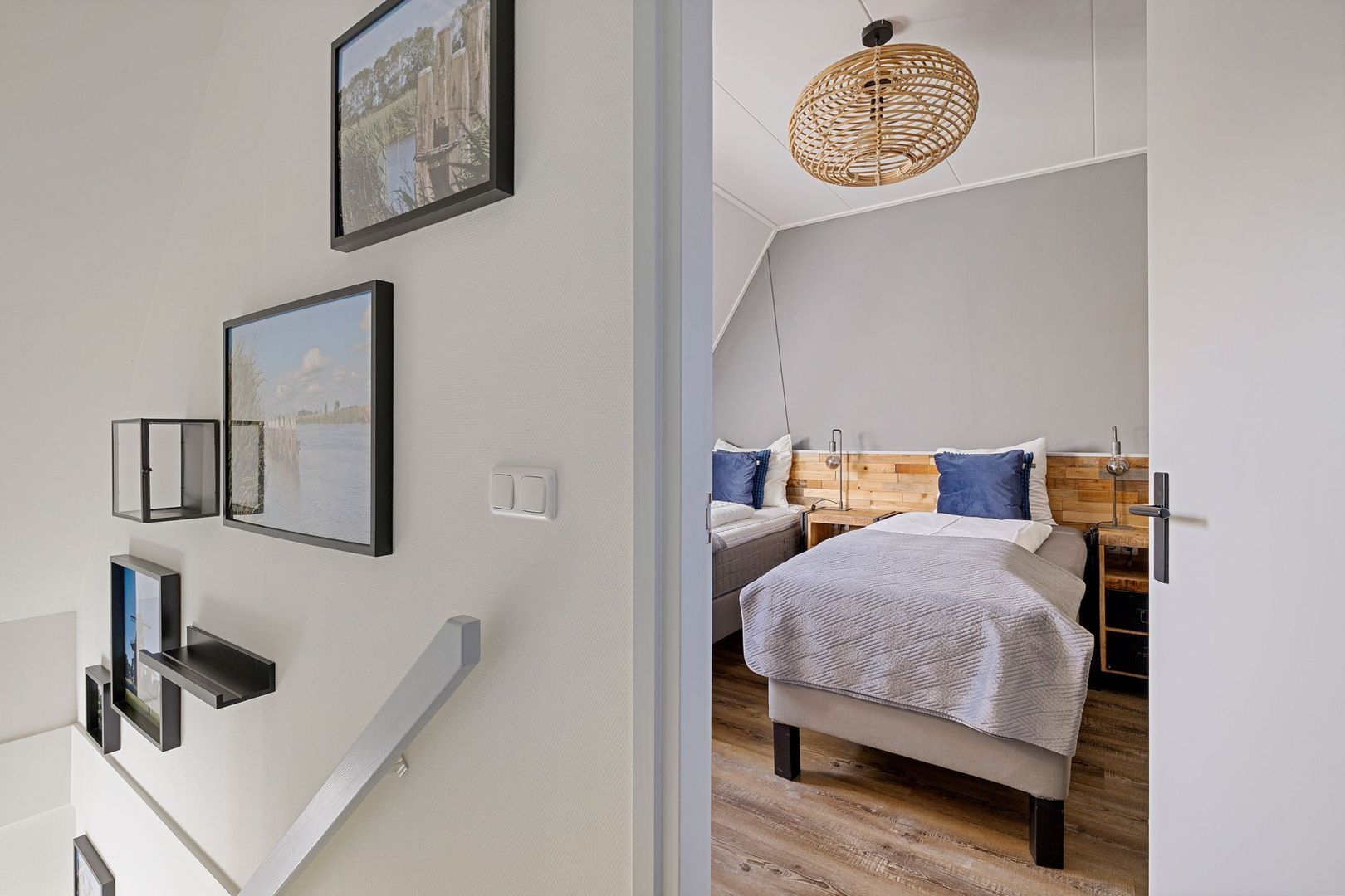 De Slinke 16, Burdaard foto-12