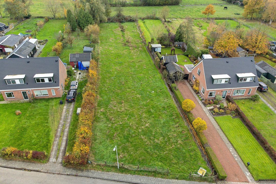 Boskwei naast nummer 50 0 ong, De Westereen