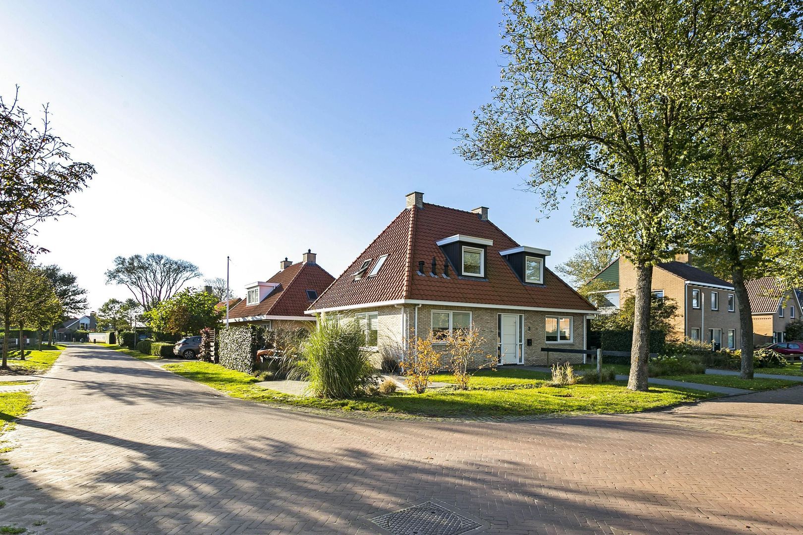 Obbe Edskesstraat 3, Nes foto-1