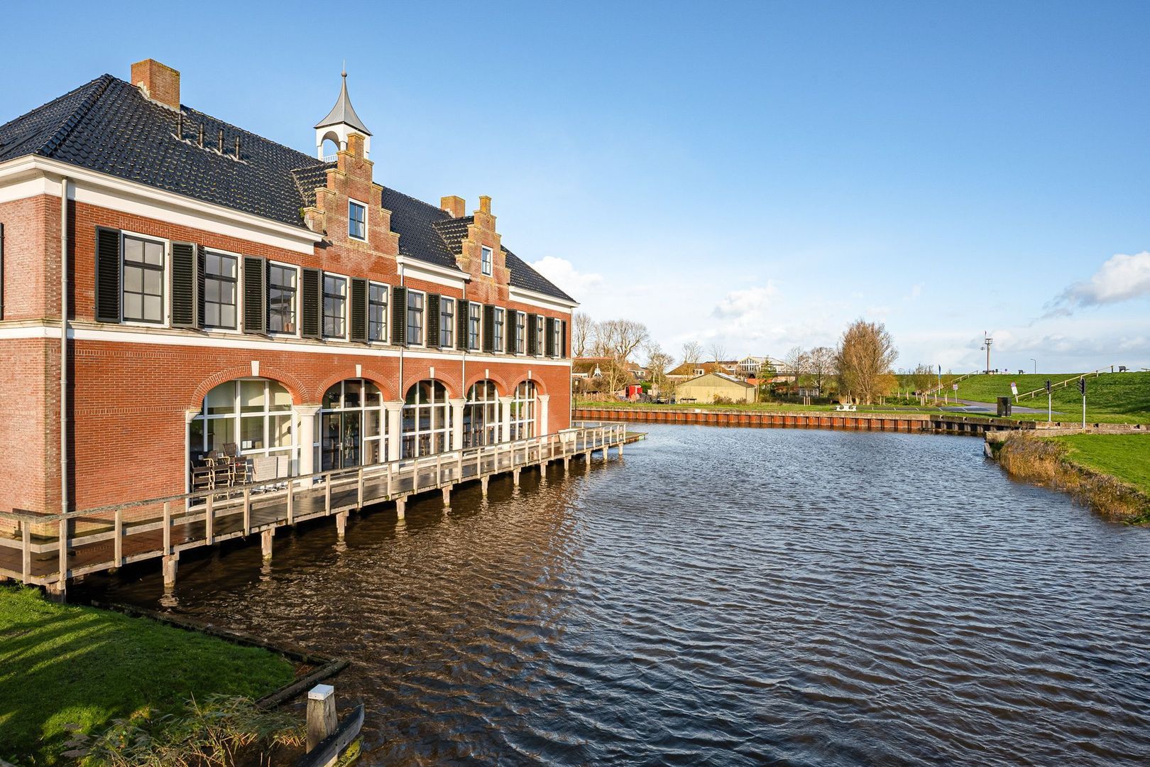 Suderskâns 24 414, Eanjum foto-20