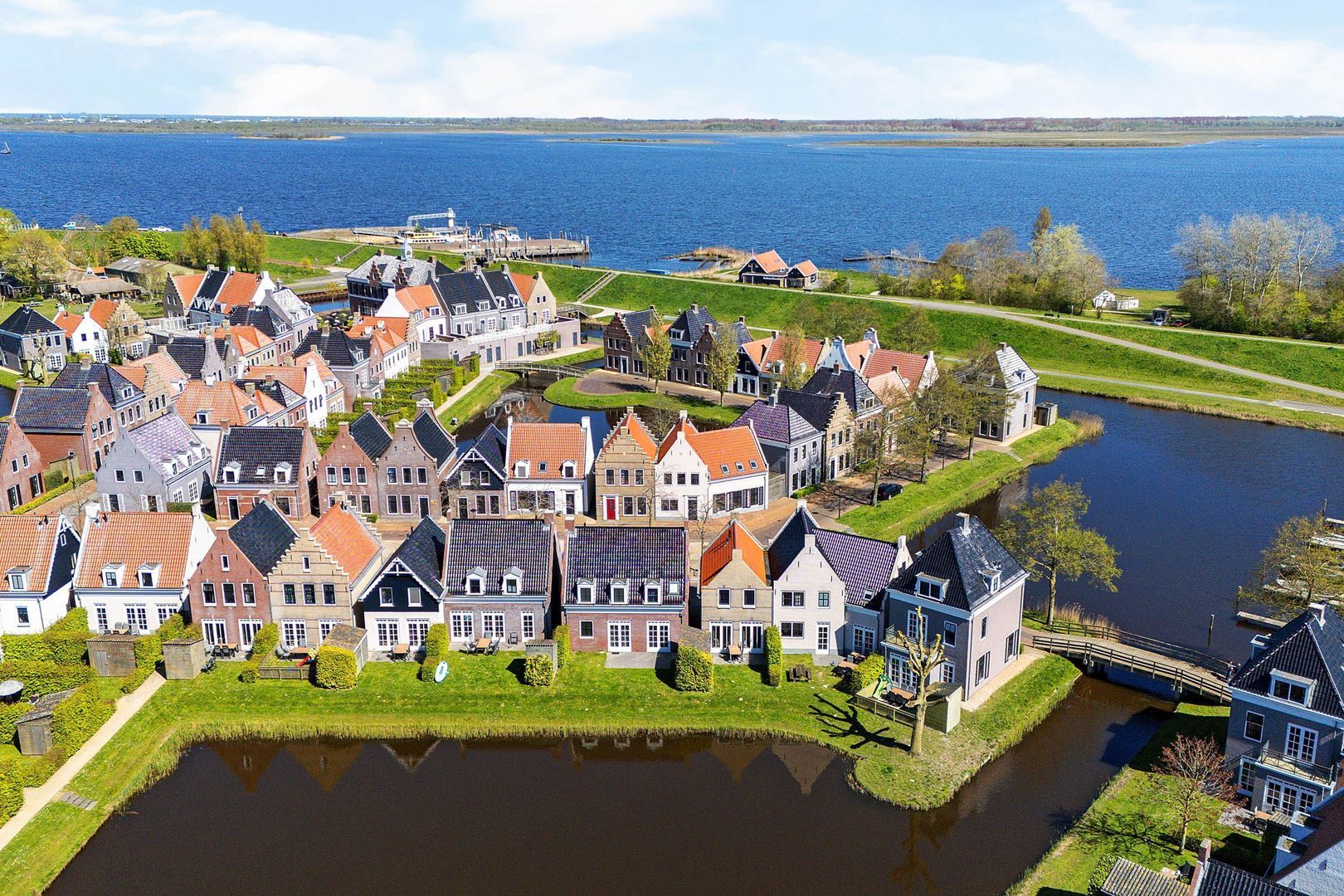 Suderskâns 8 433, Eanjum foto-5