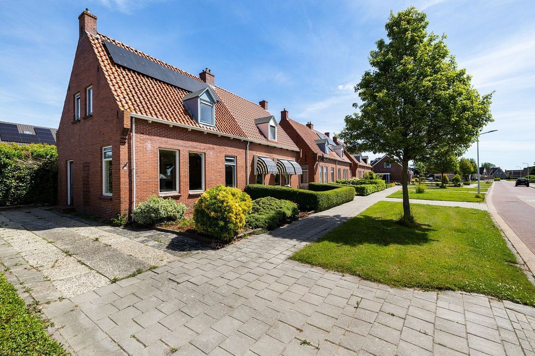 Fonteinstrjitte 48, Holwert