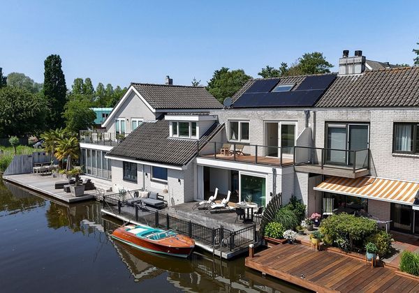 Koningin Julianalaan 25, Ouderkerk Aan De Amstel
