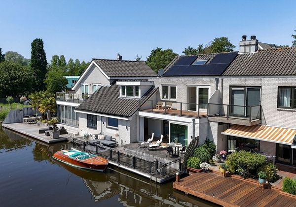 Koningin Julianalaan 25, Ouderkerk Aan De Amstel
