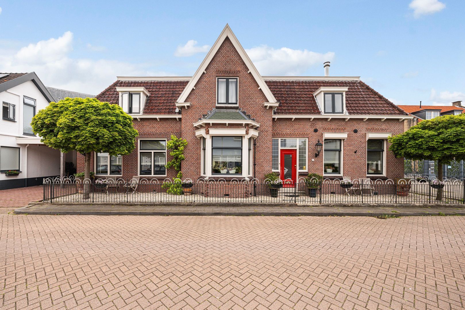 Dorpsstraat 49, Hendrik-Ido-Ambacht foto-2