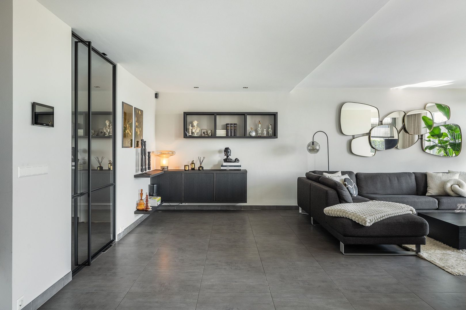 Volkerak 20, Zwijndrecht foto-16