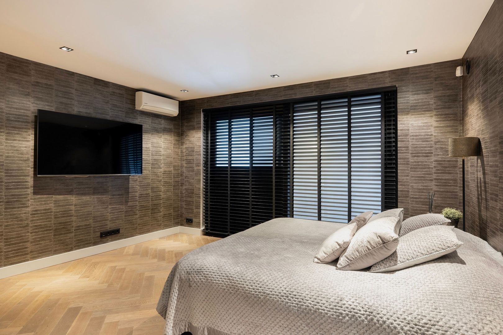 Raadhuisplein 12, Zwijndrecht foto-13