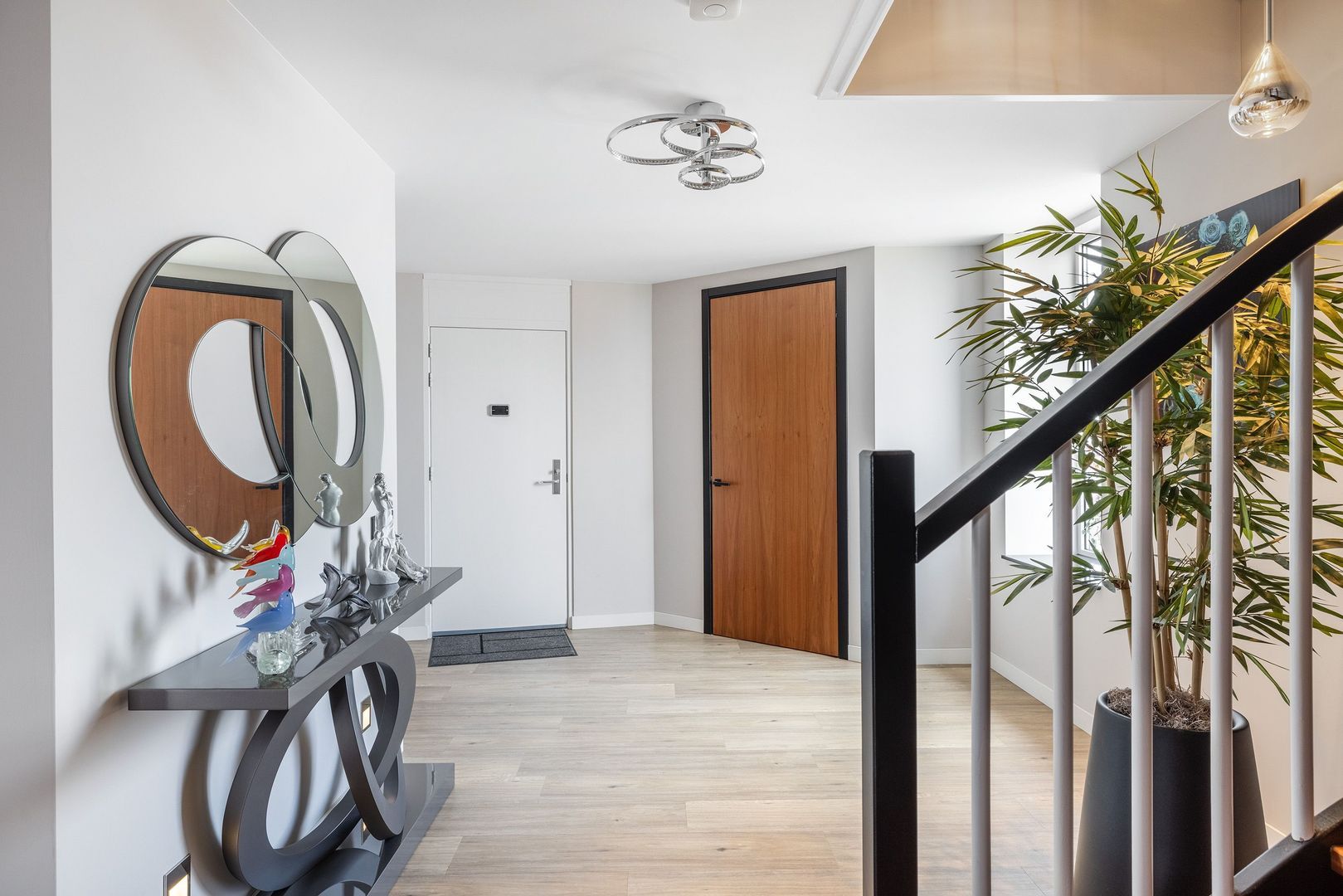 Zonnesteintoren 36, Zwijndrecht foto-2