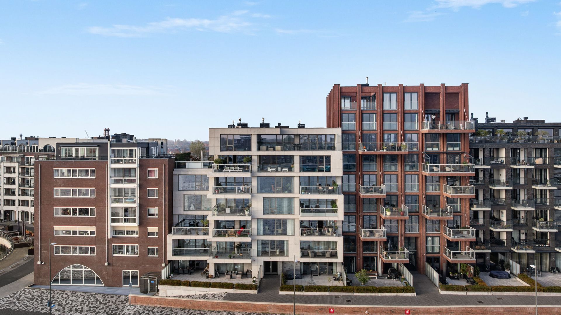 Euryzakade 110, Zwijndrecht foto-0