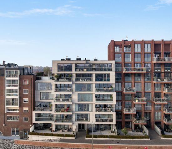 Euryzakade 110, Zwijndrecht