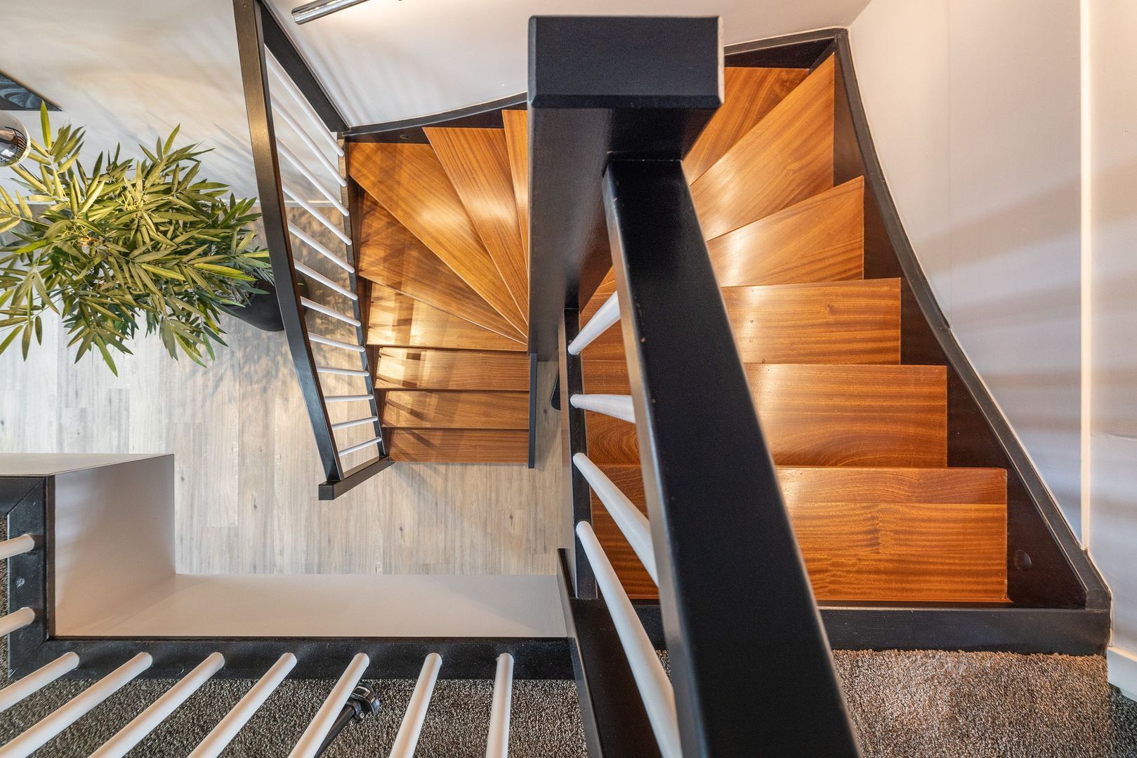 Zonnesteintoren 36, Zwijndrecht foto-8