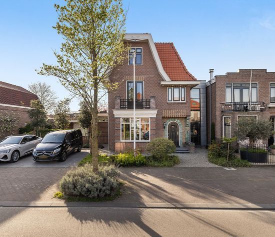 Burgemeester de Bruïnelaan 17, Zwijndrecht