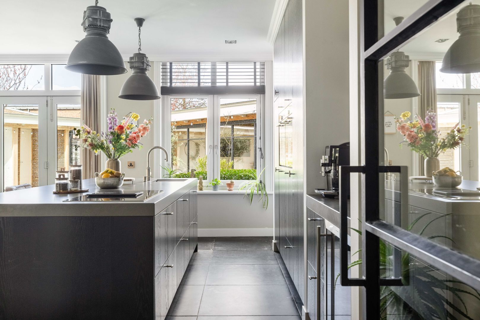 Burgemeester de Bruïnelaan 17, Zwijndrecht foto-46