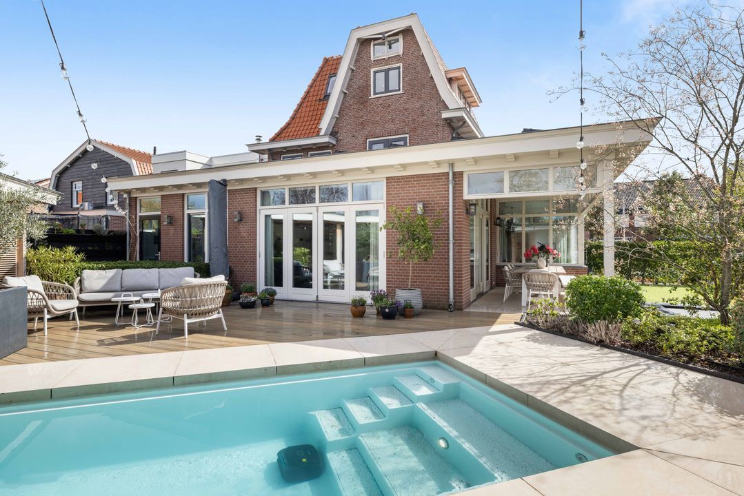Burgemeester de Bruïnelaan 17, Zwijndrecht foto-2