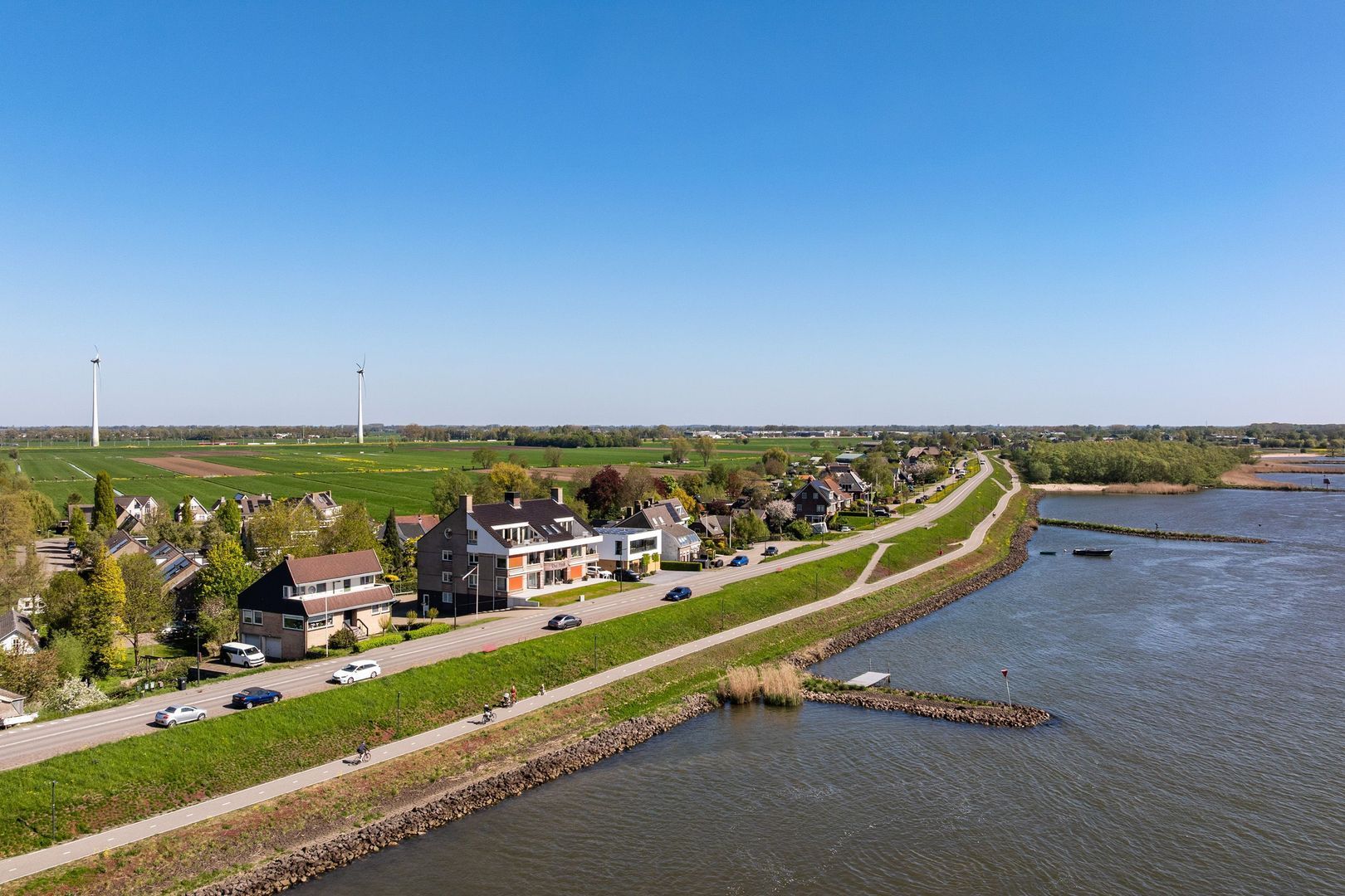 Rivierdijk 199, Hardinxveld-Giessendam foto-0