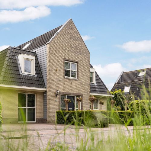 Hooftlaantje 98, Hendrik-Ido-Ambacht foto-1