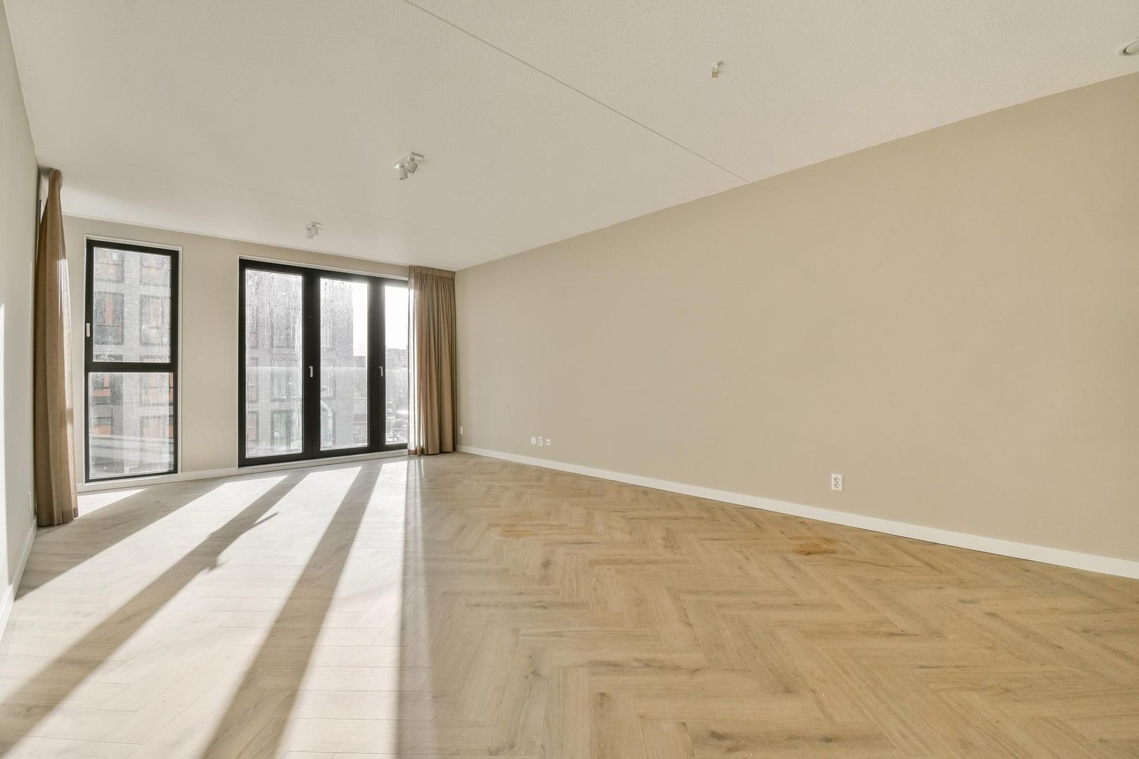 Mies van der Rohestraat 137, Hoofddorp foto-0