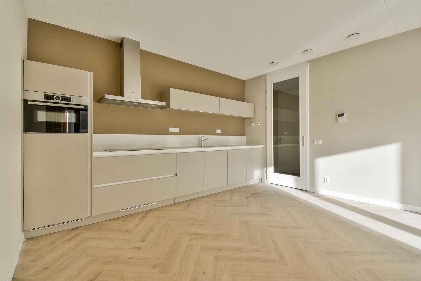 Mies van der Rohestraat 137, Hoofddorp foto-5