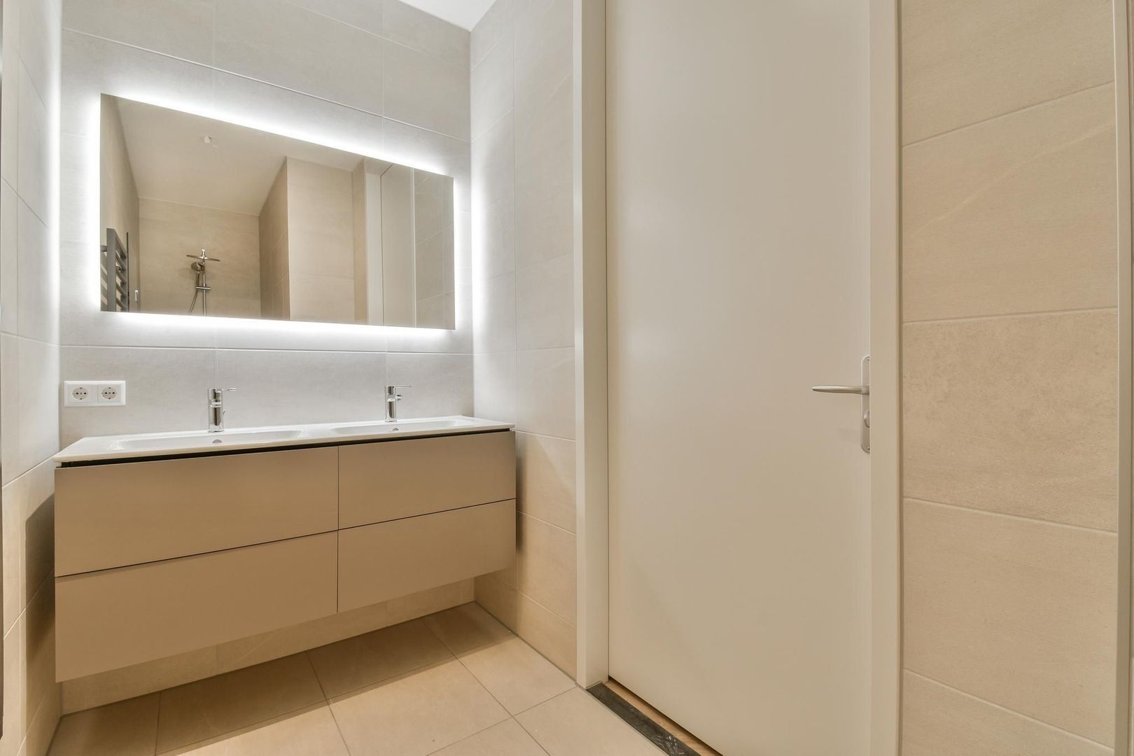 Mies van der Rohestraat 137, Hoofddorp foto-14