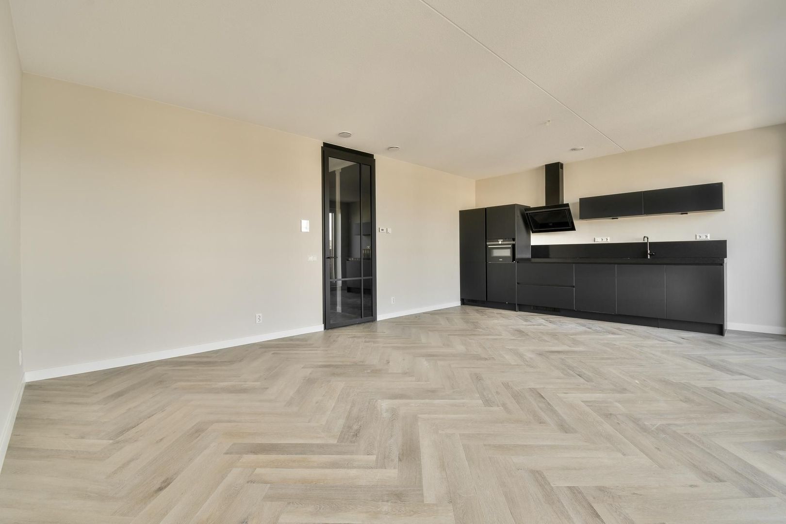 Mies van der Rohestraat 87, Hoofddorp foto-4